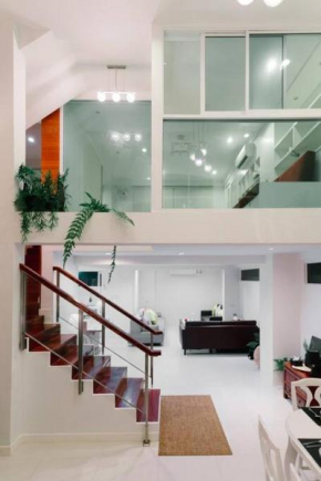 Huge house mid of Phromphong Sukhumvit39 4suite bedrooms/kitchen/WIFI